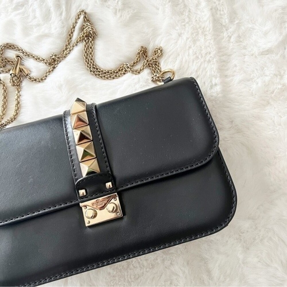 Valentino Rockstud Medium Glam Lock Flap Bag in Black - Picture 2 of 16
